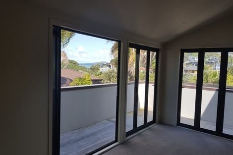 Photo of property in 46 Masterton Road, Rothesay Bay, Auckland, 0630