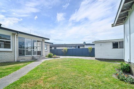 Photo of property in 52 Folkestone Drive, Flaxmere, Hastings, 4120