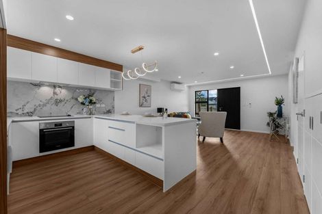 Photo of property in 3/1 Benita Place, Sunnyvale, Auckland, 0612