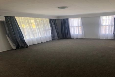 Photo of property in 24 Marere Avenue, Paraparaumu, 5032