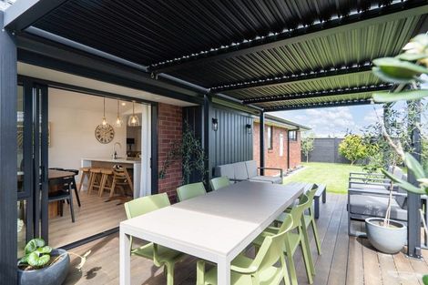 Photo of property in 18a Rose Leigh Drive, Cambridge, 3434