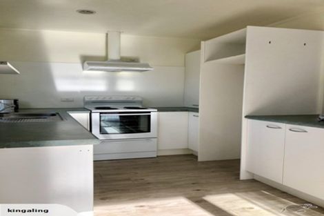 Photo of property in 30 Loughanure Place, Massey, Auckland, 0614