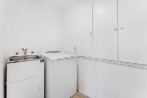 Photo of property in 2/86 Archers Road, Glenfield, Auckland, 0629
