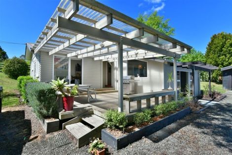 Photo of property in 1238 Peak Road, Helensville, 0875