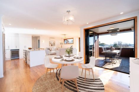 Photo of property in 43 Te Mata Road, Havelock North, 4130