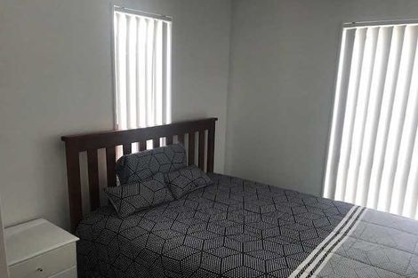 Photo of property in 2/10 Silver Moon Road, Albany Heights, Auckland, 0632