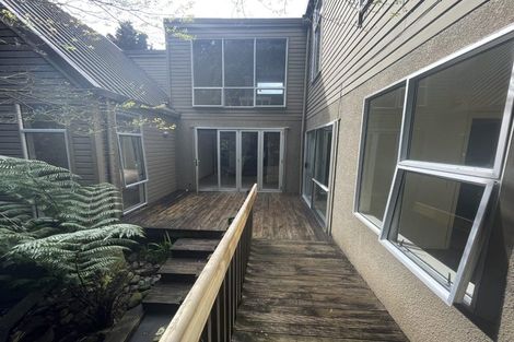 Photo of property in 68b Chatsworth Road, Silverstream, Upper Hutt, 5019