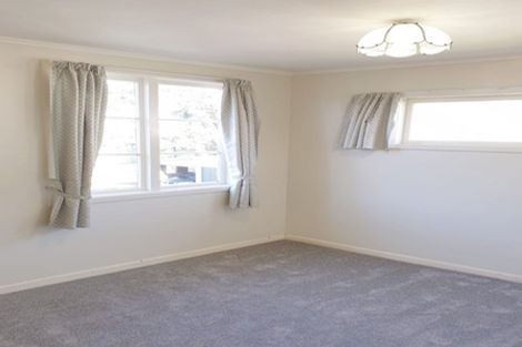 Photo of property in 1/64 Hogans Road, Glenfield, Auckland, 0629