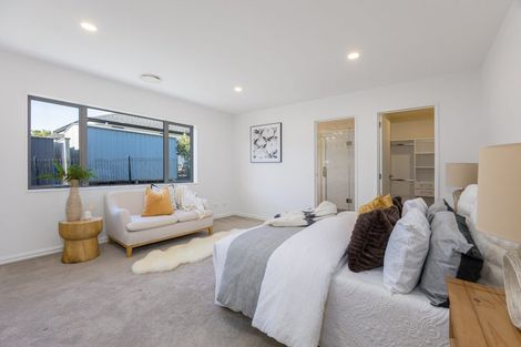 Photo of property in 10 Ian Gordon Lane, Orewa, 0931