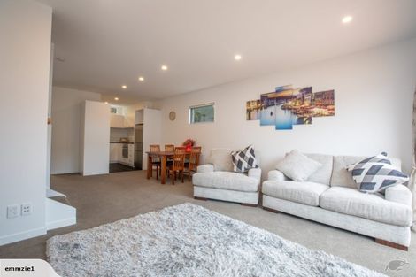 Photo of property in 7u1 Handyside Street, Tawa, Wellington, 5028
