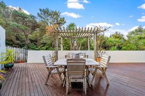 Photo of property in 15 Glenreagh Place, Torbay, Auckland, 0630