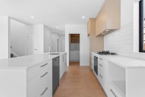 Photo of property in 46 Katikati Drive, Manurewa, 2102