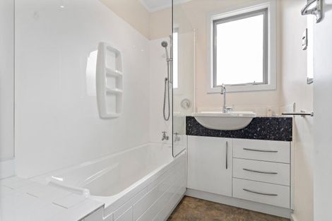 Photo of property in 2 North Street, Greytown, 5712