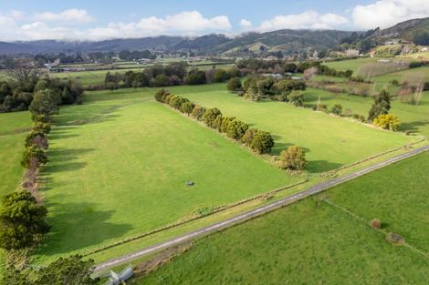 Photo of property in 1015b Beach Road, Torbay, Auckland, 0630