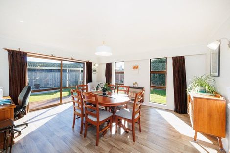 Photo of property in 4 Gainsborough Grove, Highbury, Palmerston North, 4412