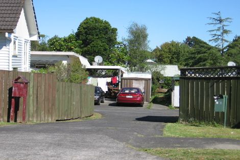 Photo of property in 18 Crosby Road, West Harbour, Auckland, 0618