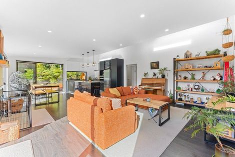 Photo of property in 4 Bright Way, Lower Vogeltown, New Plymouth, 4310