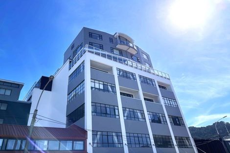 Photo of property in Endeavour Apartments, 125u4 Thorndon Quay, Pipitea, Wellington, 6011
