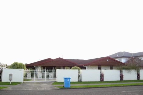 Photo of property in 28 Easton Way, Levin, 5510