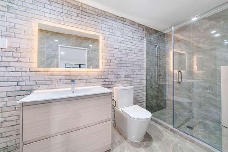 Photo of property in 2/7 Gambare Place, Wattle Downs, Auckland, 2103