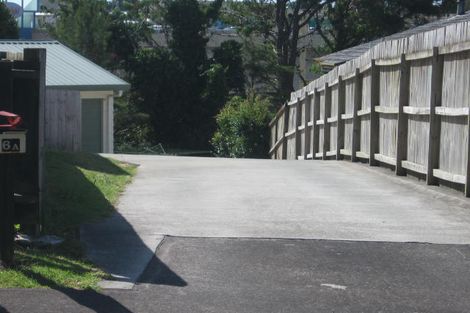 Photo of property in 2/6 Mulberry Place, Glenfield, Auckland, 0629