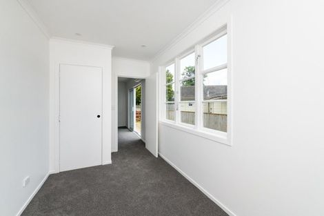 Photo of property in 73 Rangiora Avenue, Roslyn, Palmerston North, 4414