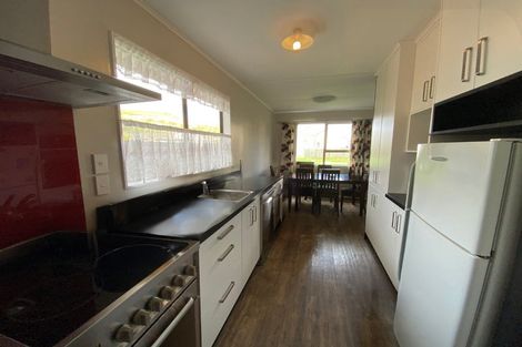 Photo of property in 75 Horokiwi Road West, Newlands, Wellington, 6037