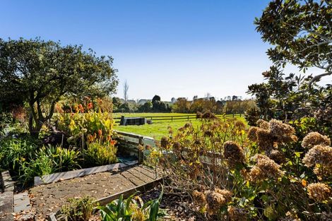 Photo of property in 97 Manutahi Road, Tarurutangi, New Plymouth, 4372