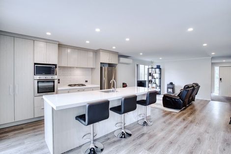 Photo of property in 5 Wairepo Street, Takanini, 2112