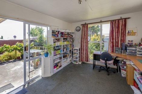 Photo of property in 58 Strathmore Avenue, Levin, 5510