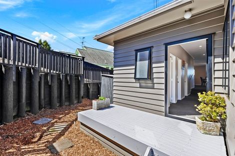 Photo of property in 50 Garton Drive, Massey, Auckland, 0614