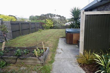 Photo of property in 7 Meynell Court, Glen Eden, Auckland, 0602