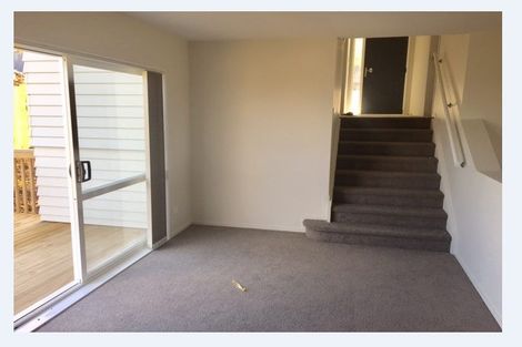 Photo of property in 165 Keri Vista Rise, Papakura, 2110