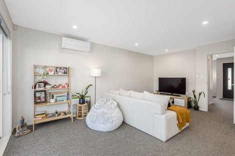 Photo of property in 15 Kamana Way, Kenepuru, Porirua, 5022