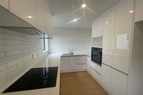 Photo of property in 11a Reid Road, New Lynn, Auckland, 0600