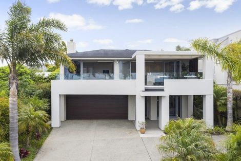 Photo of property in 14 Churchill Road, Murrays Bay, Auckland, 0630