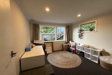 Photo of property in 59 Winston Street, Crofton Downs, Wellington, 6035