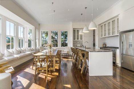 Photo of property in 77 Hinemoa Street, Birkenhead, Auckland, 0626
