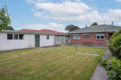 Photo of property in 7 Canberra Place, Redwood, Christchurch, 8051