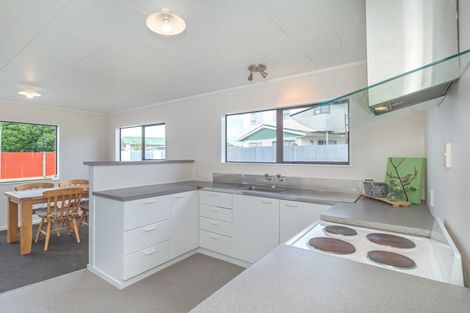 Photo of property in 131 Queen Street West, Levin, 5510