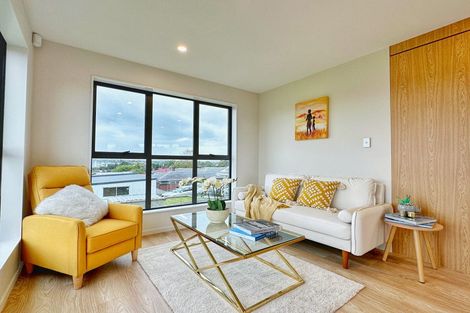 Photo of property in 10c Robert Burke Place, Henderson, Auckland, 0612