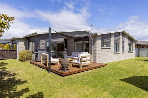 Photo of property in 15 Windsor Street, Richmond Heights, Taupo, 3330