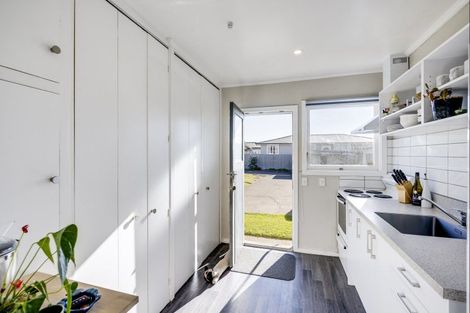 Photo of property in 5/82 Meeanee Road, Taradale, Napier, 4112