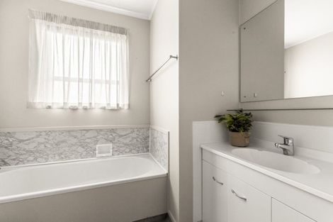 Photo of property in 2/24 White Street, Taradale, Napier, 4112