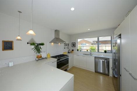 Photo of property in 10 Conie Glen Lane, Broomfield, Christchurch, 8042