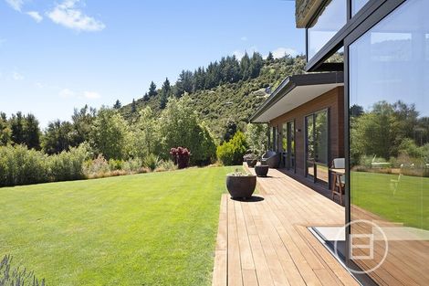 Photo of property in 12 Highfield Ridge, Wanaka, 9305