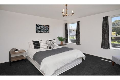 Photo of property in 2 Hawkswood Place, Avonhead, Christchurch, 8042