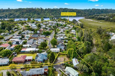 Photo of property in 95 Lancaster Road, Beach Haven, Auckland, 0626