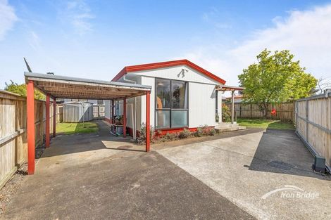 Photo of property in 8 Cameron Place, Ranui, Auckland, 0612