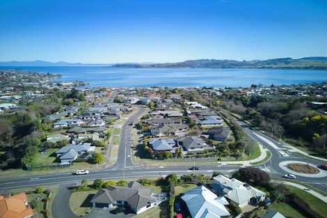 Photo of property in 94 Harvey Street, Waipahihi, Taupo, 3330